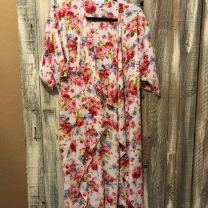 Lularoe Small Floral Shirley- NWT